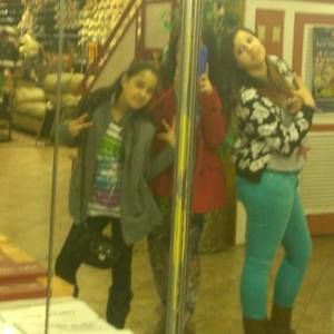 Meet your Posher, Adriana